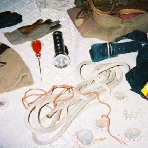 28 Crime Scene Photos From History's Most Notorious Serial Killers
