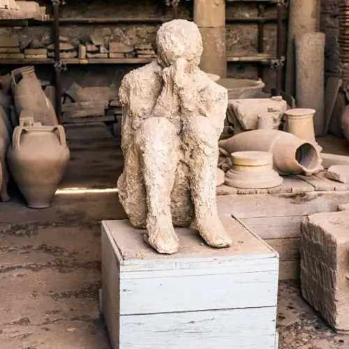 Woman Returns Artifacts Stolen From Pompeii, Claiming The 'Cursed' Items Gave Her Cancer