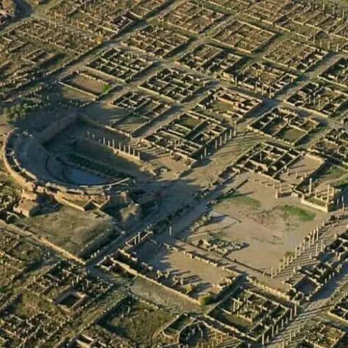Inside Timgad, The Roman Ruins That Were Buried In Algeria's Desert For 1,000 Years