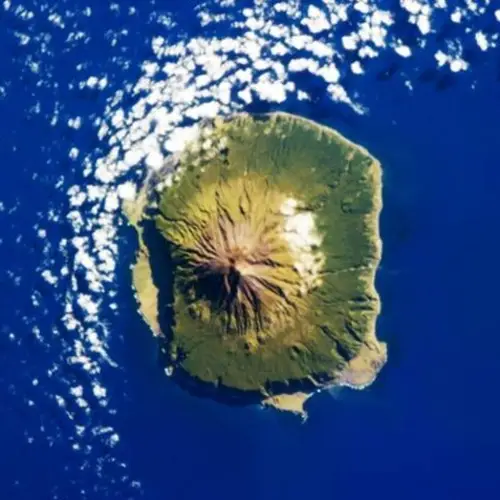 This Remote Island Is Now The Fourth-Largest Marine Wildlife Sanctuary On Earth