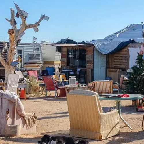 Inside California's Slab City, Where People Go To Live Way Off The Grid