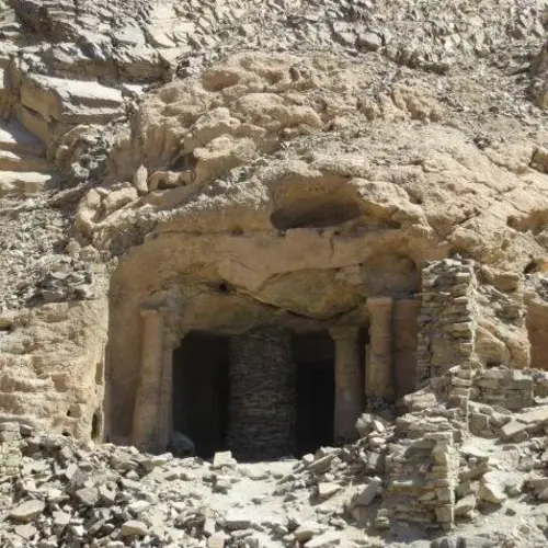 Archaeologists Uncover The Stunning History Of Roman Emerald Mines Buried Deep Beneath The Sands Of Egypt