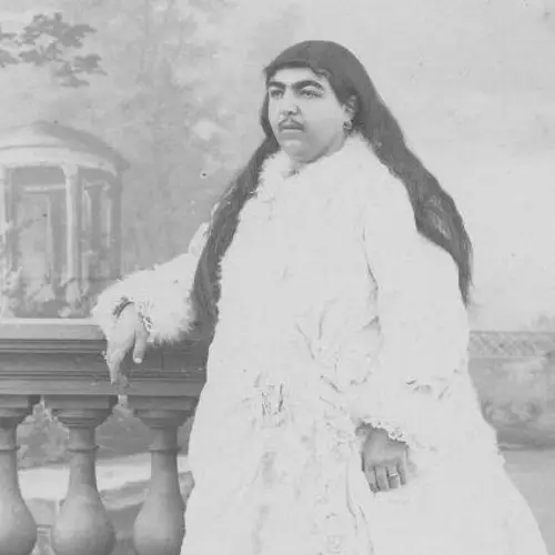 Meet The Real Persian Royals Behind The Viral 'Princess Qajar' Memes