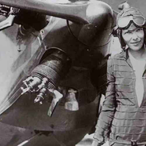 Inside The Mysterious Death Of Amelia Earhart And The Disturbing Theories Behind It