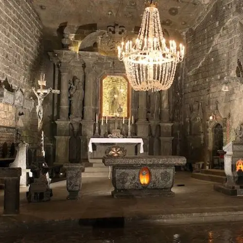 11 Astonishing Underground Cities Around The World, From Derinkuyu To Coober Pedy