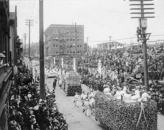 Rose Festival Parade In 1908