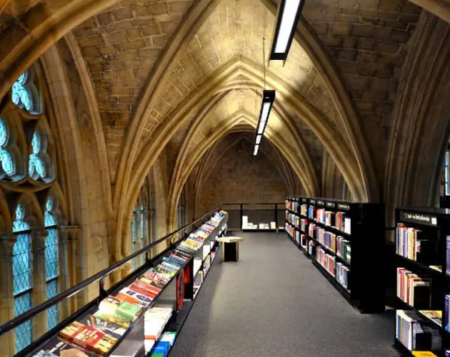 Coolest Bookstores Dominicanen Interior