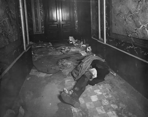 Alphonse Bertillon Crime Scene Photo In Hallway