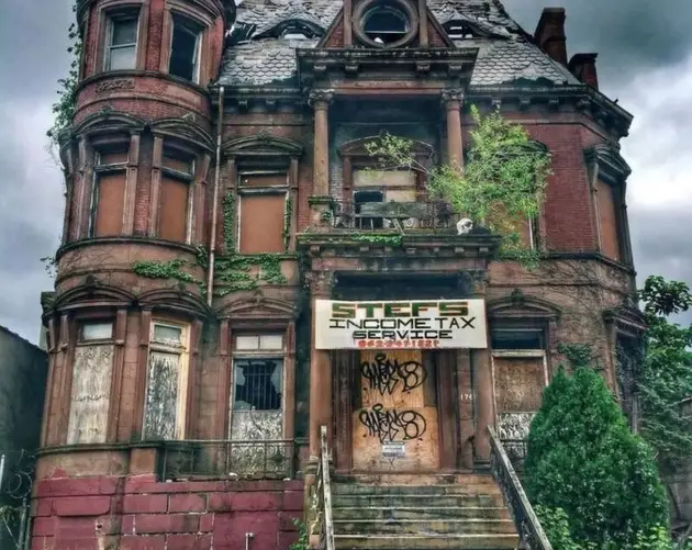 Abandoned Victoria Mansion