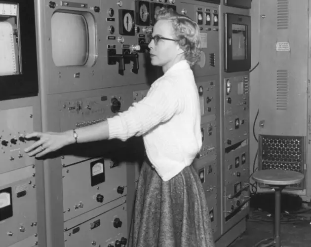 Oak Ridge Female Nuclear Engineer