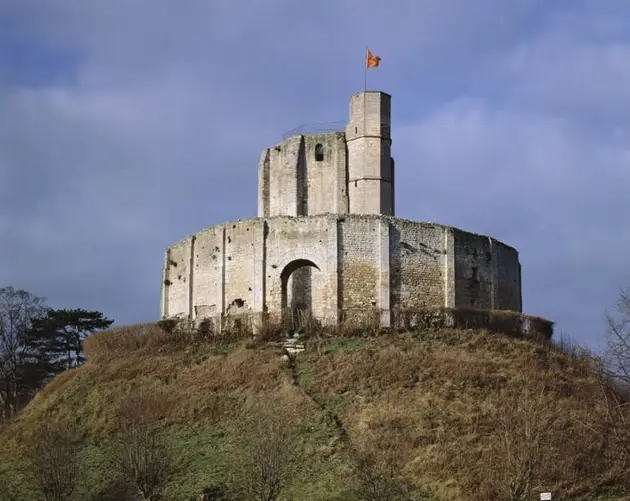 Château Gaillard With Flag