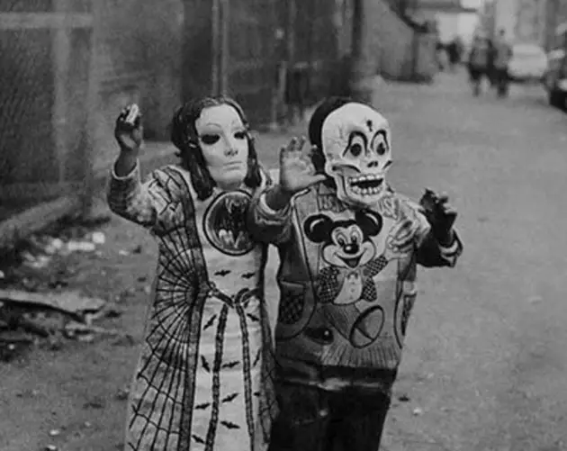 Creep Halloween Costumes Arms Up