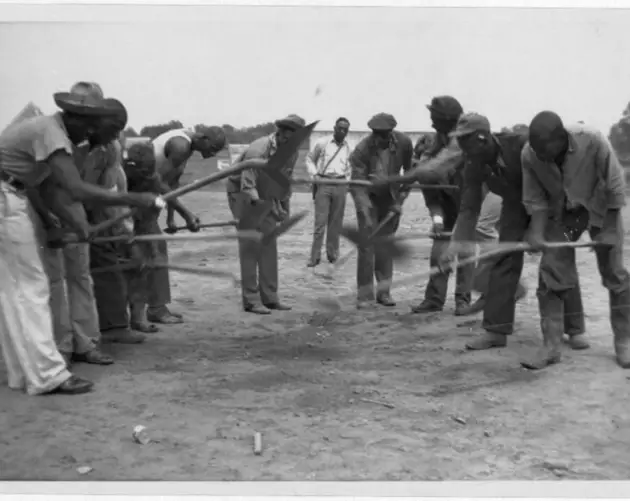 Prisoners Sing Rock Island Line