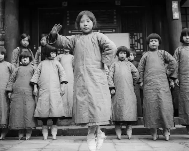 Qing Dynasty Girls Feet