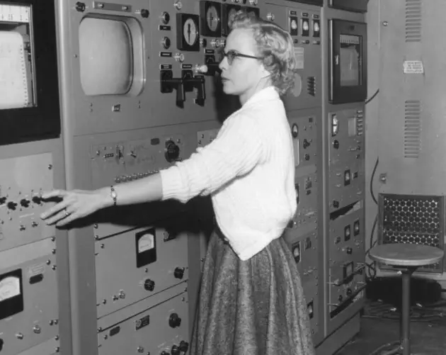 Oak Ridge Female Nuclear Engineer