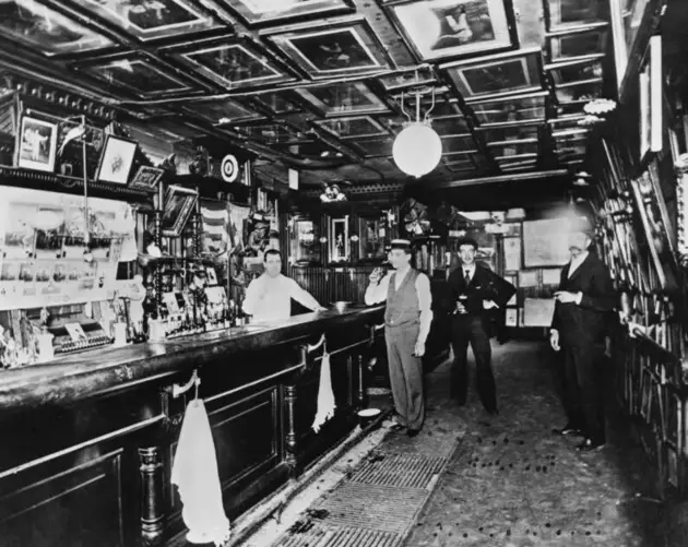 Steve Brodie Bar