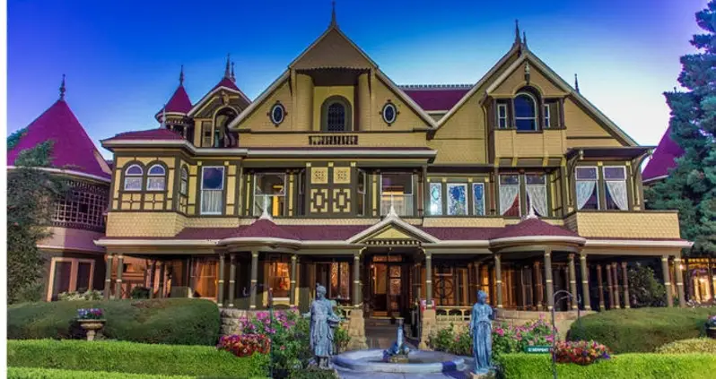 The Terrifying True Story Of The Winchester Mystery House And The Tormented Heiress Who Built It