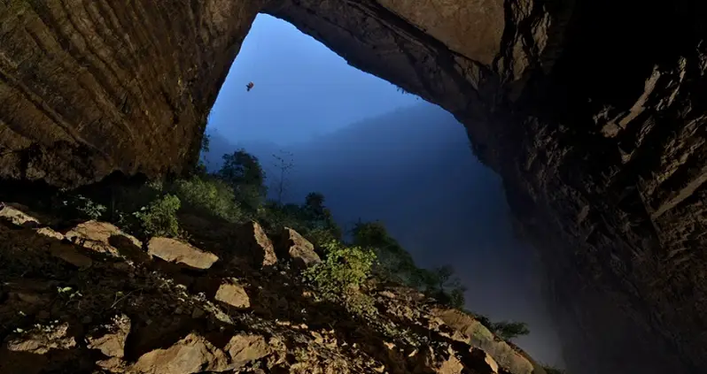 The Colossal Er Wang Dong Cave System