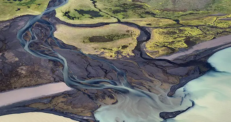 Iceland’s Breathtaking Volcanic Rivers