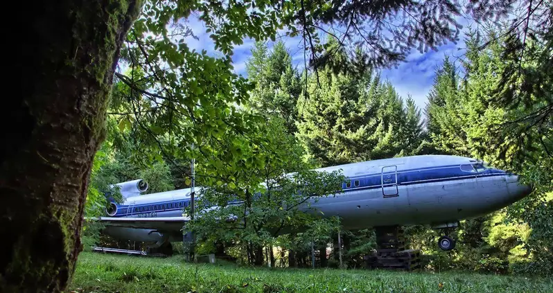 Man Converts Boeing Jet Into A Beautiful Boeing Home