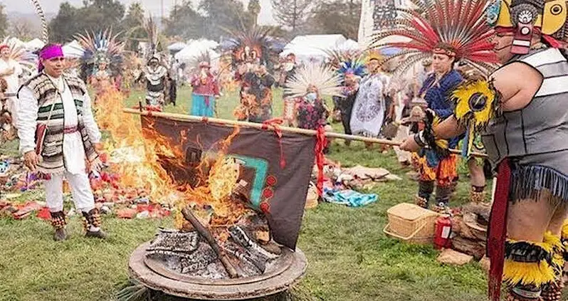 21 Delightful Photos Of People Celebrating New Year’s Around The World