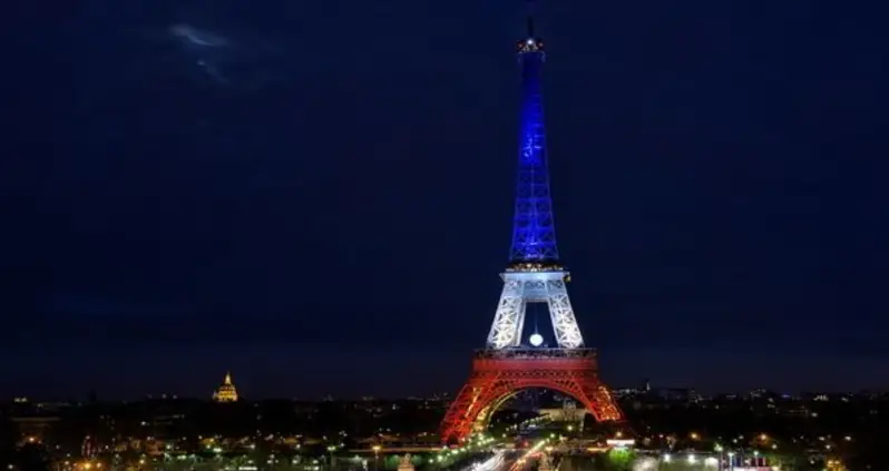 These 39 Surprising Eiffel Tower Facts And Photos Tell The Story You’ve Never Heard