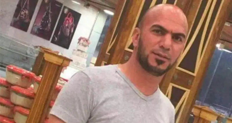 Muslim Man “Hugs” ISIS Bomber, Saves Dozens Of Lives