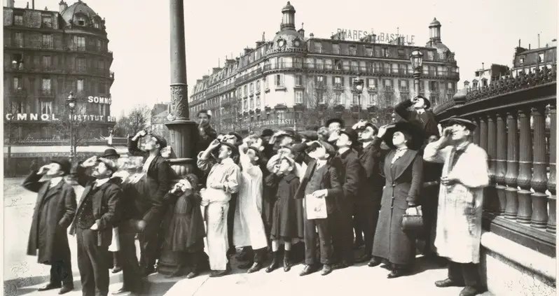 Early 1900s Photos Of “The Old Paris” Just Before It Was Lost To Modernization
