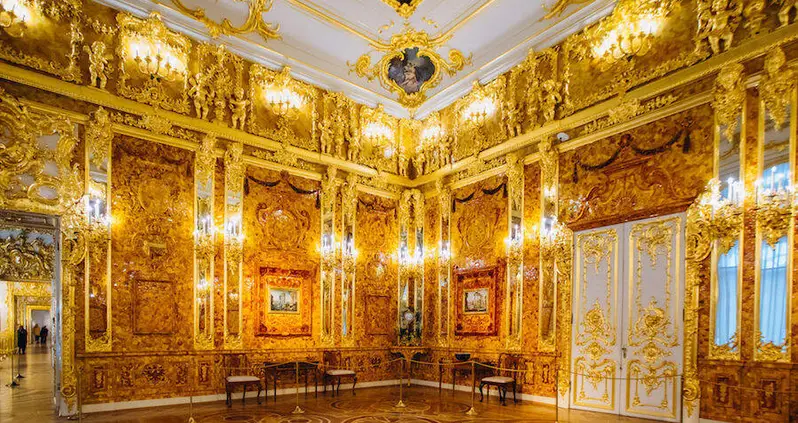 Inside The Amber Room, The 18th-Century Russian Marvel That Vanished During World War II