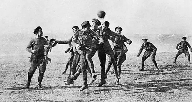 The Incredible True Story Of The World War 1 Christmas Truce