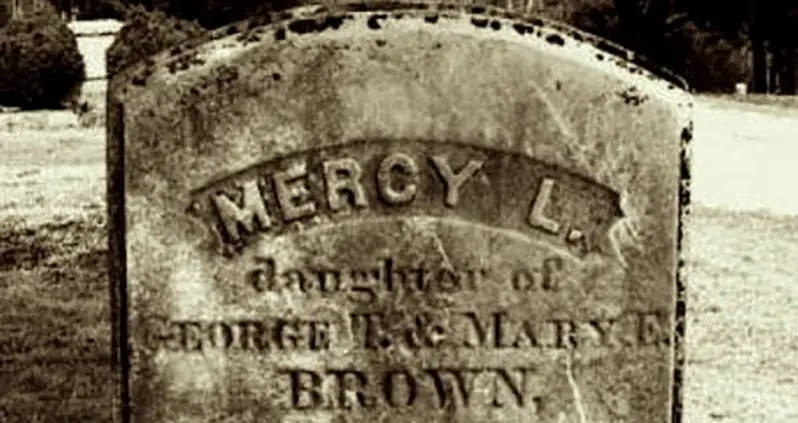 Why The Mercy Brown Case Remains One Of History’s Craziest “Vampire” Incidents