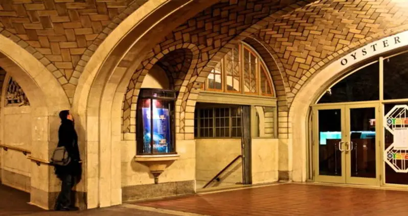 How Grand Central Terminal’s Whispering Gallery Allows You To Hear Soft Words 30 Feet Away