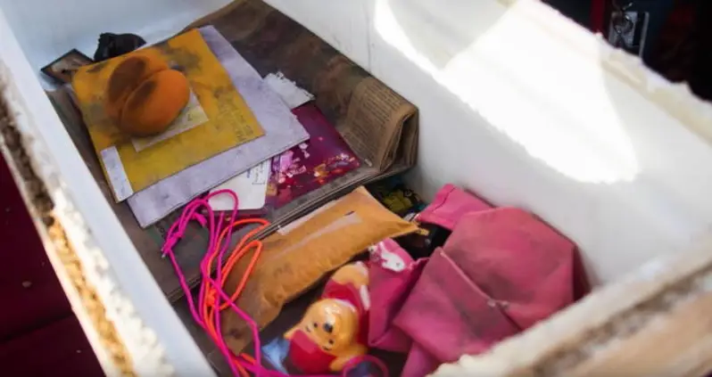 College Students Opened Up A 1993 Time Capsule And Found Out Just How Much The World Has Changed