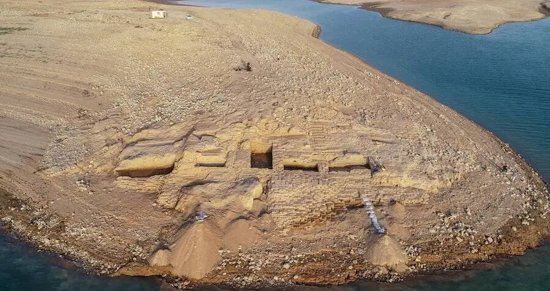 Drought Reveals Stunning Ancient Palace In Dried-Up Water Reservoir In Iraq