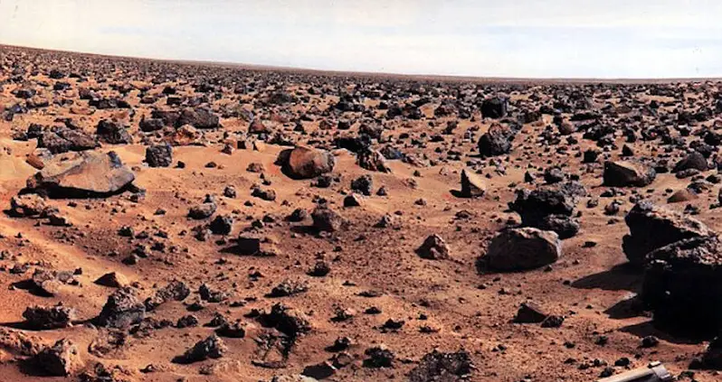 Former NASA Scientist Says We Found Life On Mars — In The 1970s