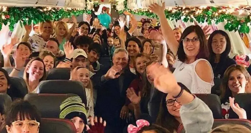 Actor Gary Sinise Took 1,000 Kids Of Fallen Military Heroes To Disney World