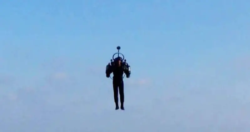 Multiple Airline Pilots Spot A Mysterious Man In A Jetpack Flying Alongside Them Over Los Angeles