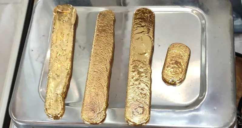 Airport Staff Notices Man ‘Walking Strangely’ — Then Finds Over 2 Pounds Of Gold In His Rectum