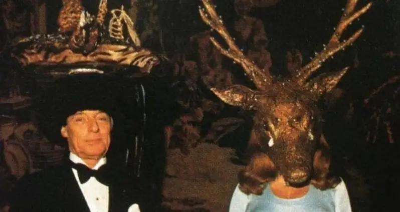 25 Outrageous Photos Of The Surrealist Ball Hosted By The Rothschilds In 1972