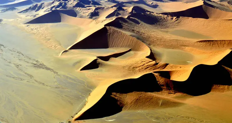 Discover The Arid Beauty Of Namibia’s Sossusvlei In 25 Striking Photos