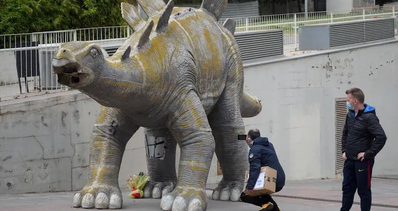 A Missing Man Was Just Found Dead Inside A Giant Papier-Mâché Dinosaur Sculpture In Barcelona