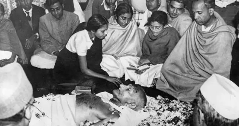 The Brutal Death Of Mahatma Gandhi, India’s Voice For Unity Who Was Assassinated In Front Of Thousands