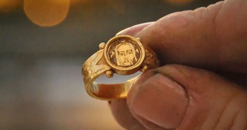 ‘Spectacular’ 500-Year-Old Gold Ring With Image Of Christ Discovered In Sweden