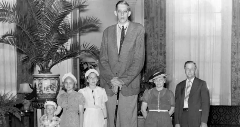 How Did Robert Wadlow Die? Inside His Tragic Cause Of Death At The Age Of Just 22