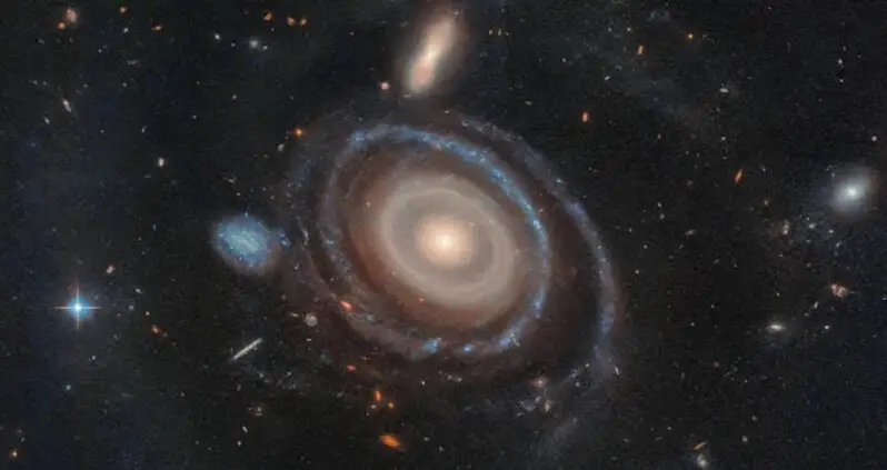 Supernovas, Black Holes, And Newborn Stars: Explore 33 Beautiful Hubble Space Pictures