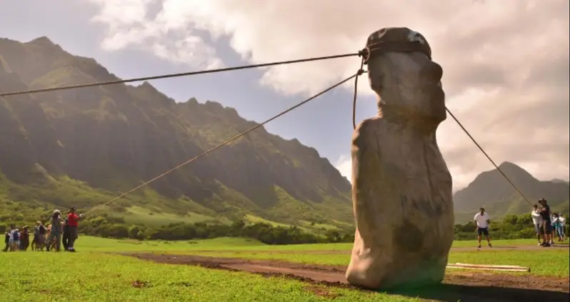 Archaeologists Just Solved The Mystery Of How The Easter Island Statues Were Moved