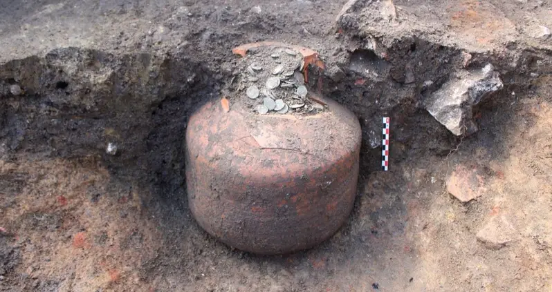Archaeologists In France Just Found Two Ancient Roman ‘Piggy Banks’ Filled With 40,000 Coins
