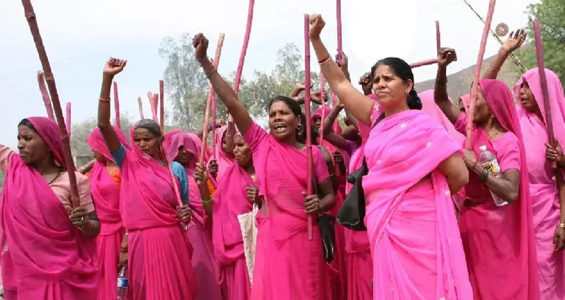 The Incredible Story Of The Gulabi Gang, India’s Female Vigilantes Who Fight Crime Against Women