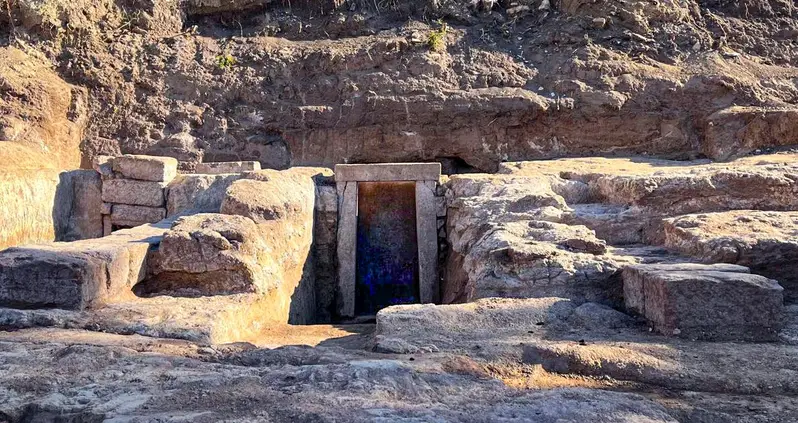 Archaeologists Preparing For Development In Eastern Rome Happened Upon Ancient Tombs And A Shrine To Hercules
