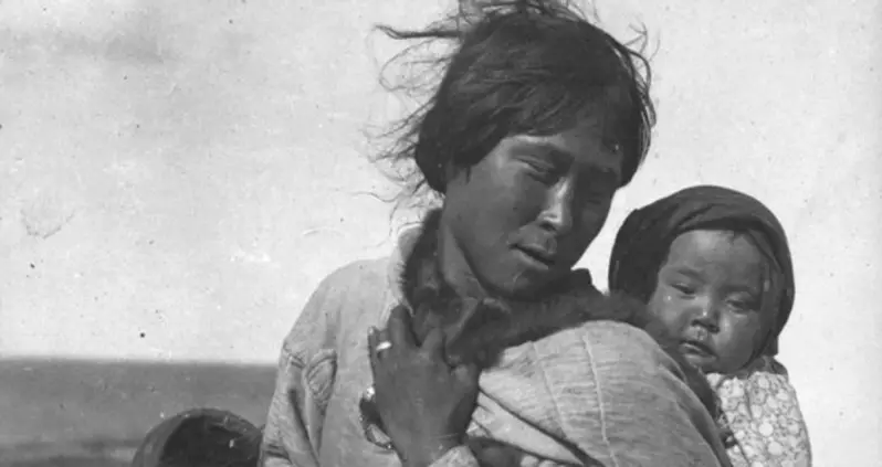 41 Historic Photos Of The Inuit People Taken Before Canada Stamped Out Their Way Of Life